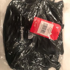 Supreme x tnf bag